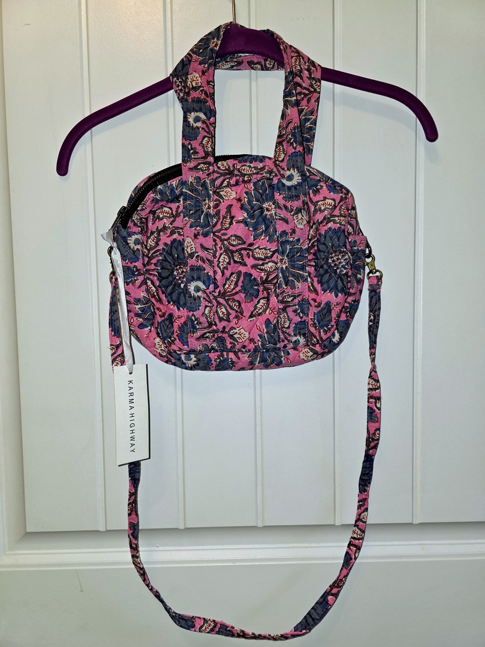 KARMA HIGHWAY Pink Floral Quilted Crossbody Bag